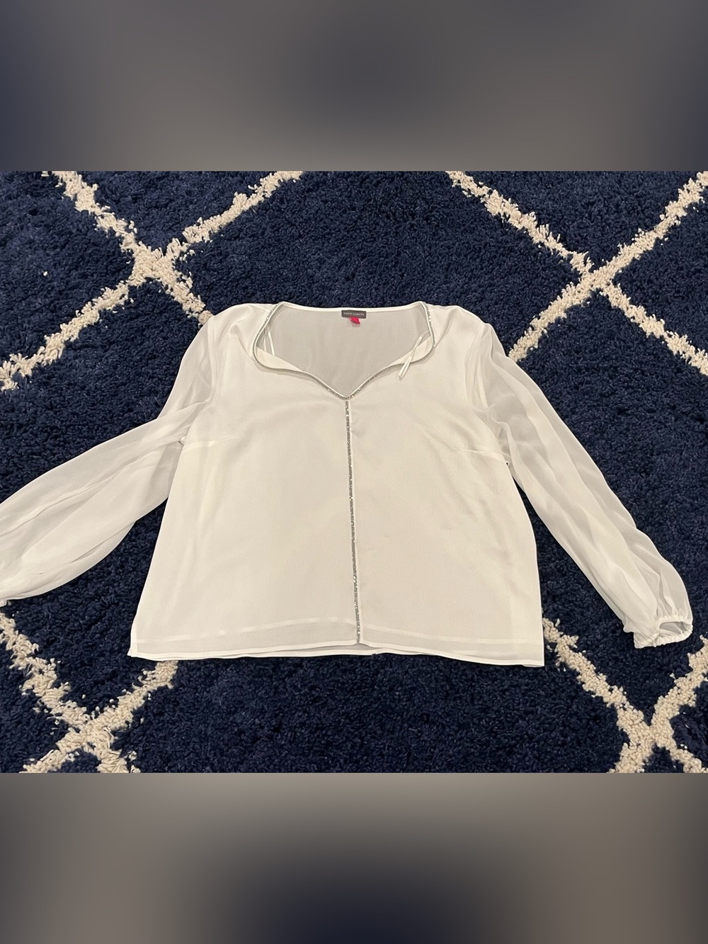 VINCE CAMUTO White Rhinestone Chiffon Sleeve Top sz XL